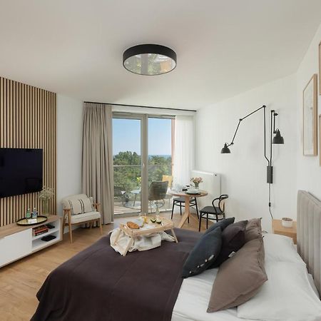 Pinea 718 Seaview Apartment Поберово Екстериор снимка